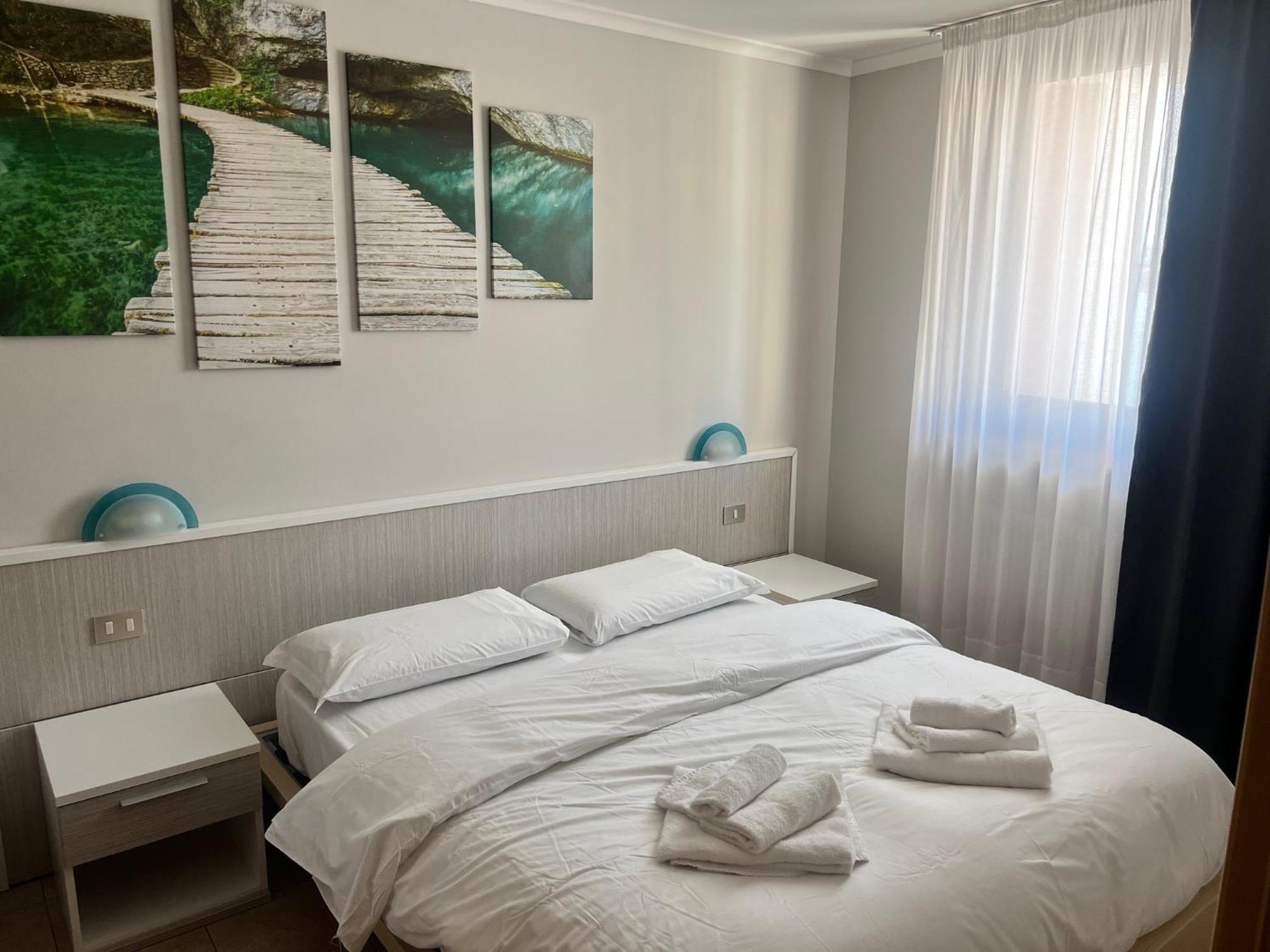 Hotel Lydia Градо Экстерьер фото